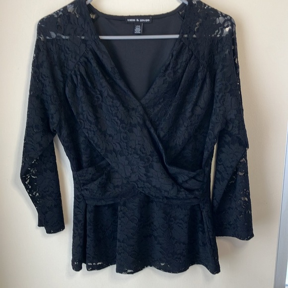 Cable & Gauge black lace wrap, front top - Picture 11 of 11